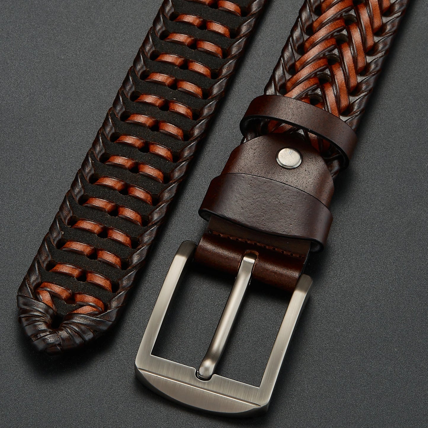 Le Gaston — Détail tressage cuir ardillon homme
